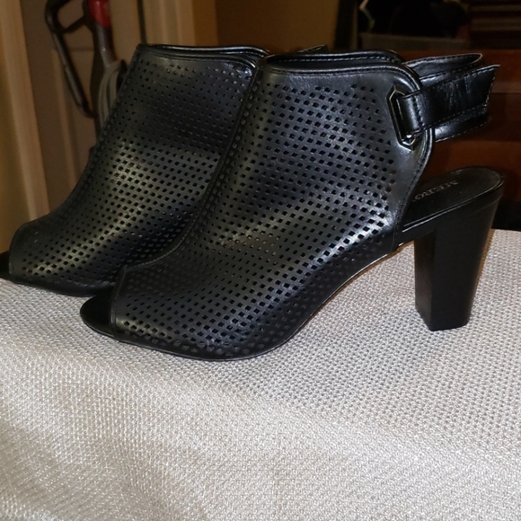 Merona Black Peep toe Booties - Picture 3 of 7